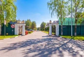 Загородный жилой дом площадью 1 834,5 кв. м с ЗУ 39 соток на Рублево-Успенском шоссе, Московская область